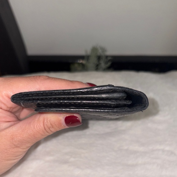 Gucci Authentic Black GG Embossed Wallet Long with Italian leather. - Picture 13 of 15